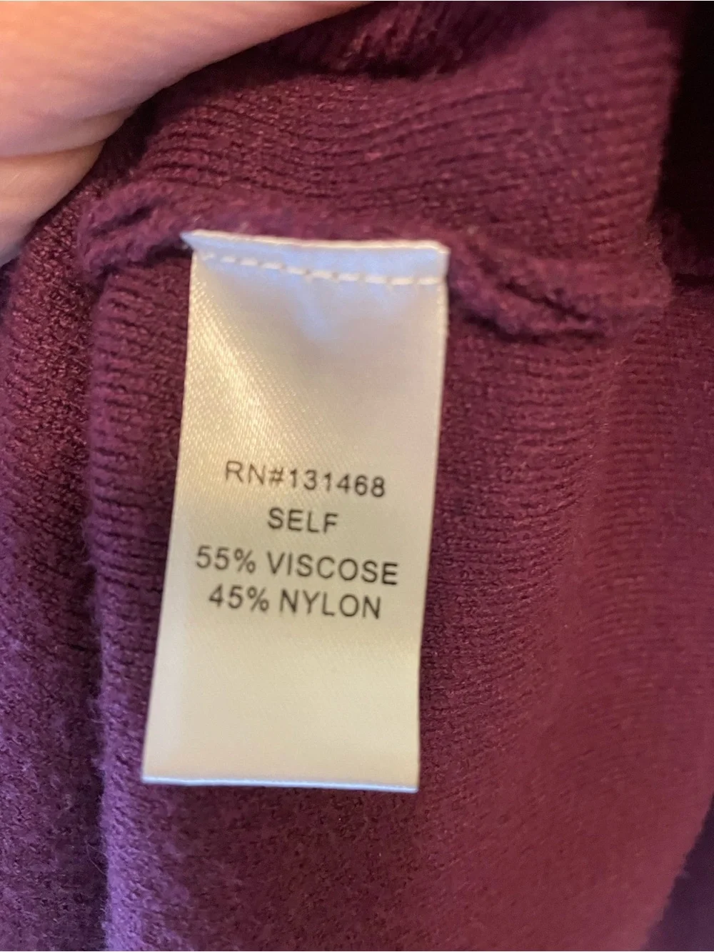 AVARA Ribbed Crewneck Sweater in Aubergine